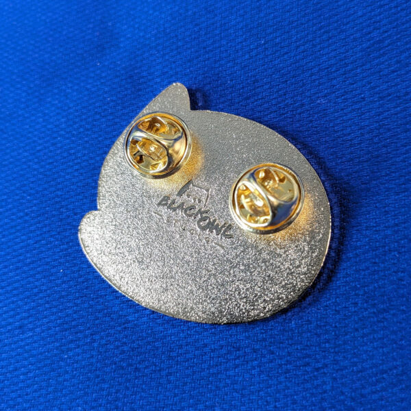 Pin's Chat Bleu des Jardins (Hard Enamel) – Image 4