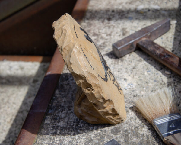Squelette de Vélociraptor fossile - Sculpture en relief - Jurassic Park – Image 5